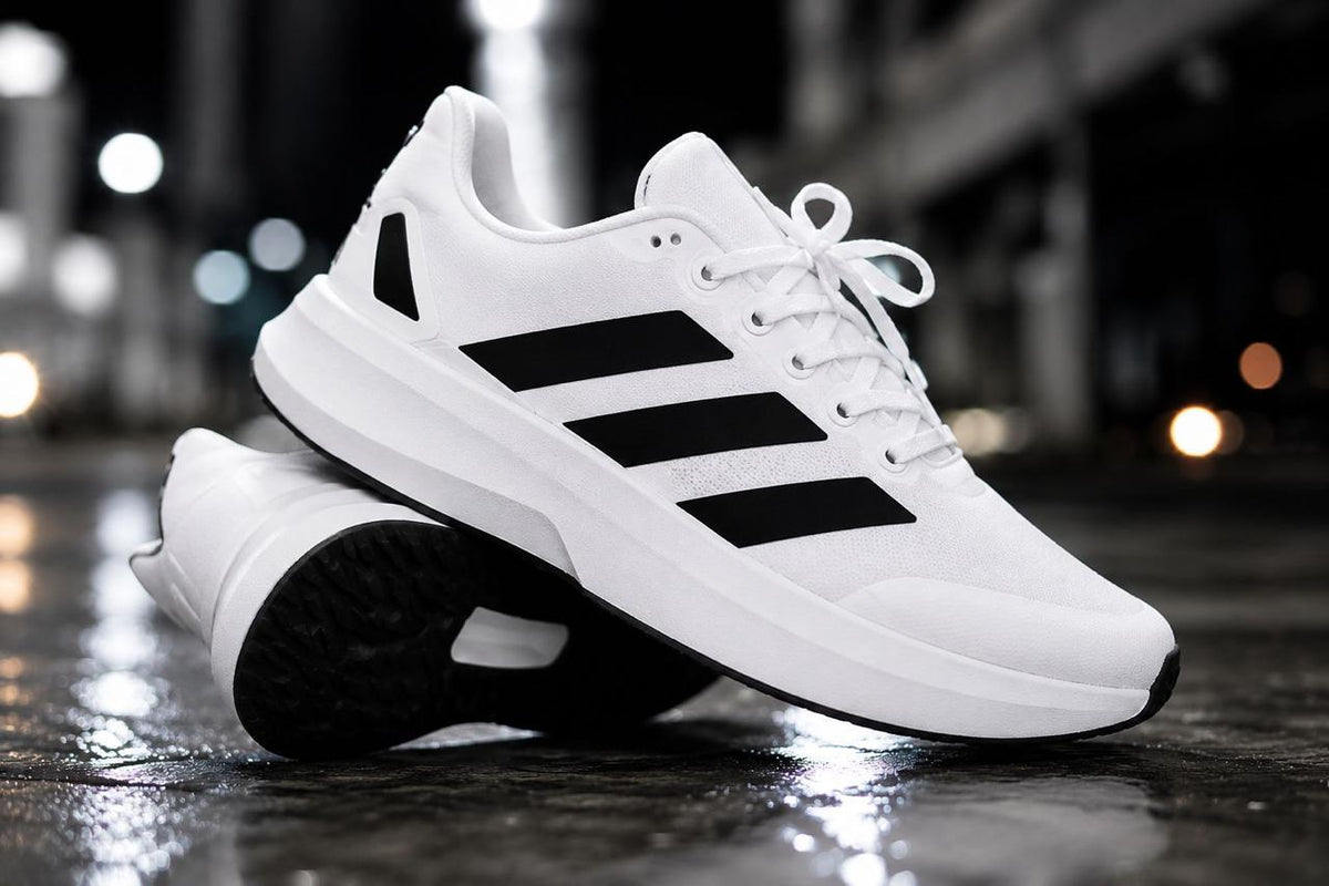 Tenis urbanos de contraste blanco negro para hombre